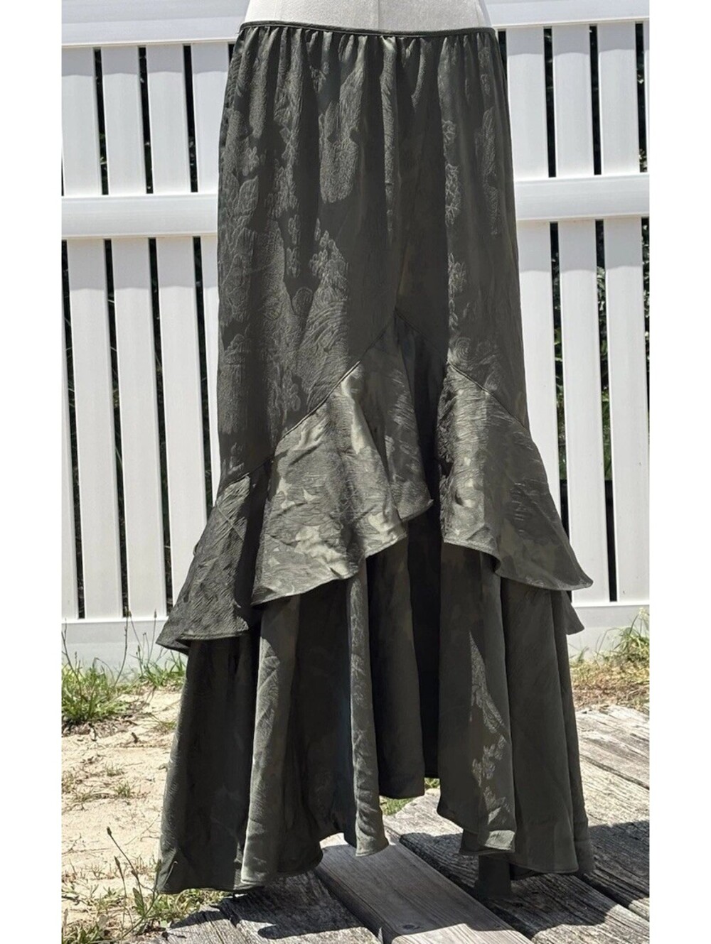 Free People Adventurer Army Green Jacquard Ruffle Maxi Skirt Women’s Size 10 NWT - Picture 1 of 10